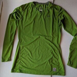 Nike pro fitted long sleeve woman